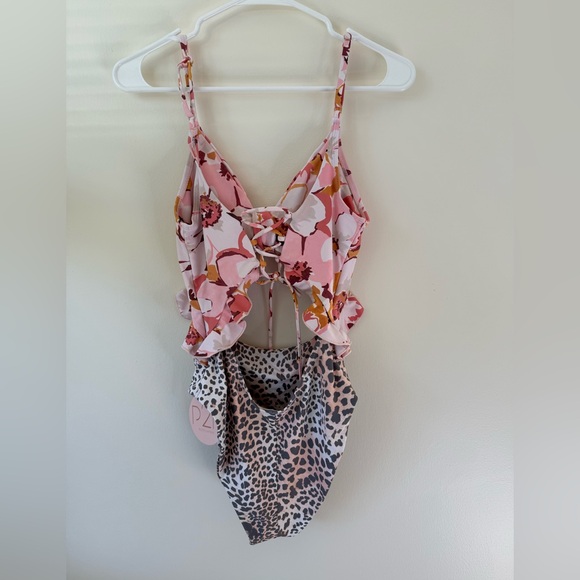 Power To The Flower swimwear - Picture 3 of 6